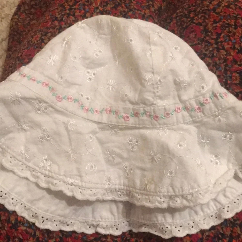 Vintage White Eyelet pink flower embroidered Hat